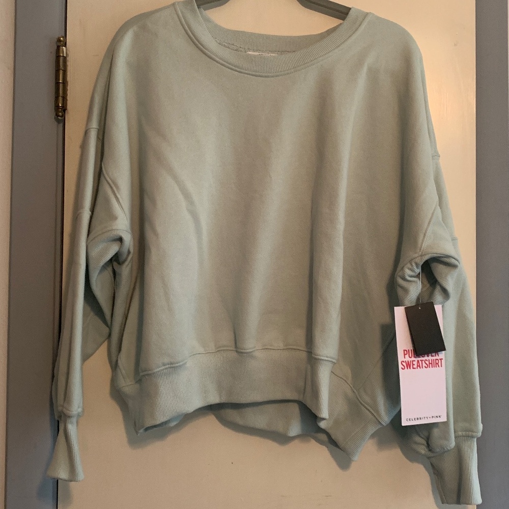 Women’s cropped hoodie